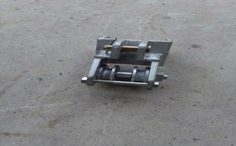 电动吊篮新型大臂锁绳卡